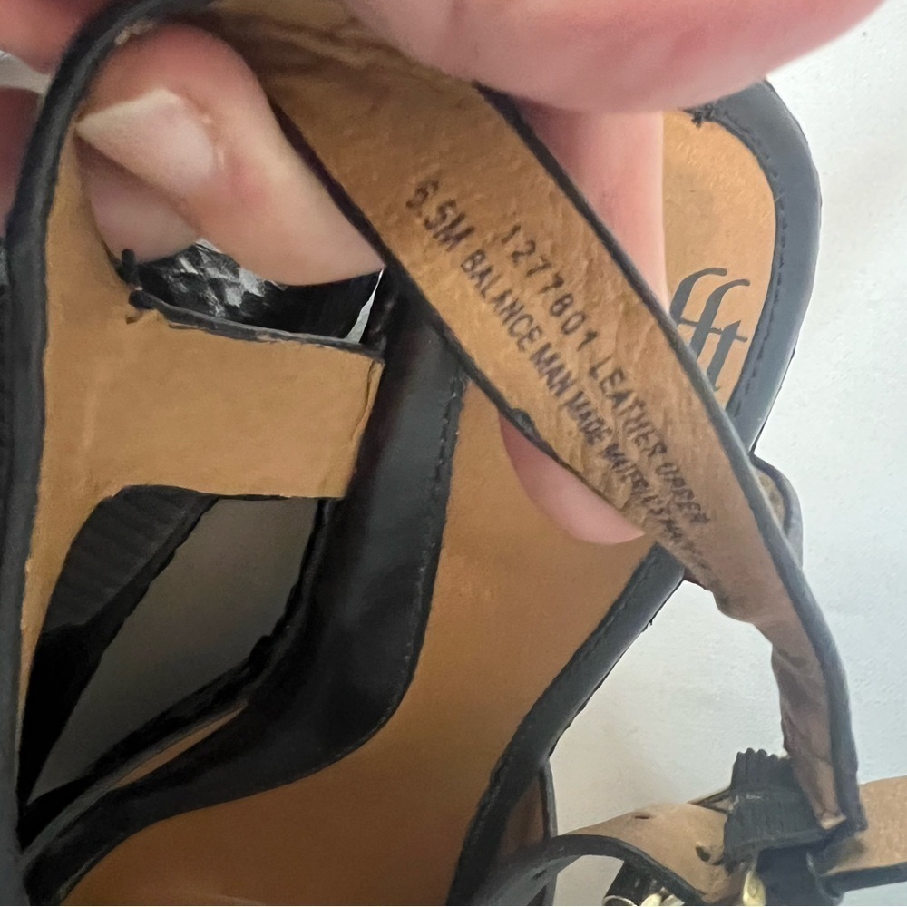 Söfft Black Leather Crisscross Slingback Wedge Sandals Comfort Size 6.5 - Picture 7 of 8